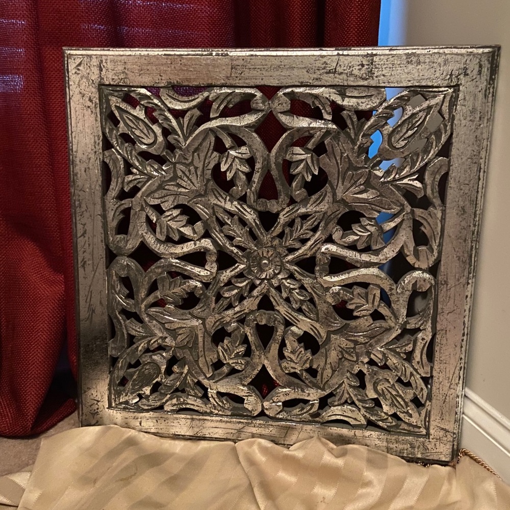 Floral print silver wall picture